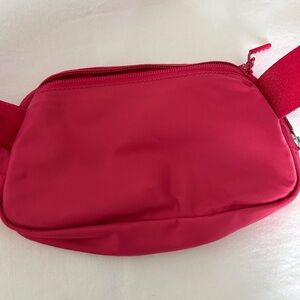 Lululemon cherry red Everywhere 1L belt bag